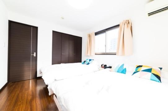 Yahiro 4-Chome House 2F,3F Токіо Екстер'єр фото