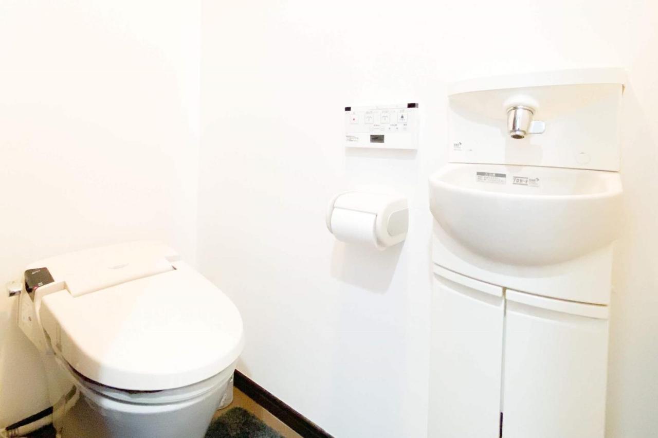 Yahiro 4-Chome House 2F,3F Токіо Екстер'єр фото